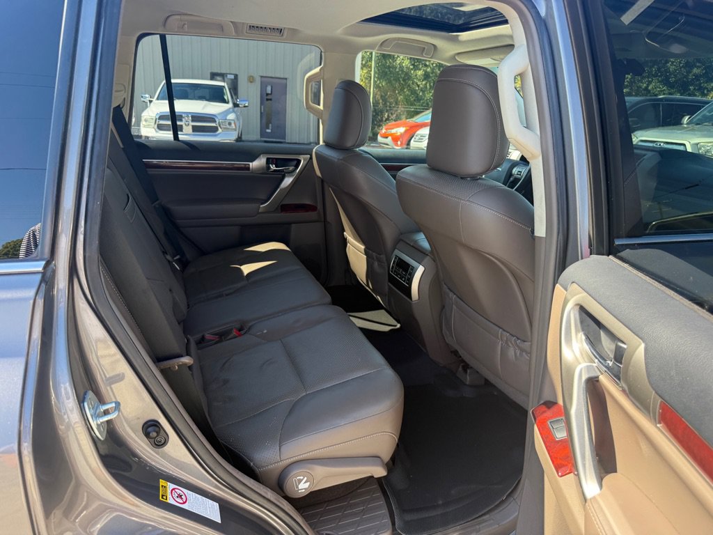 Used 2013 Lexus GX 460 w/ Comfort Plus Pkg AWD/4WD image 17
