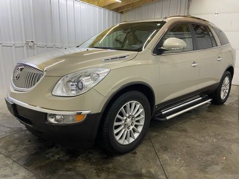 Used 2009 Buick Enclave CXL w/ Entertainment Package #2 image 3