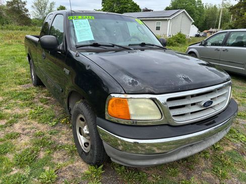 Used 2004 Ford F150 XLT RWD image 3