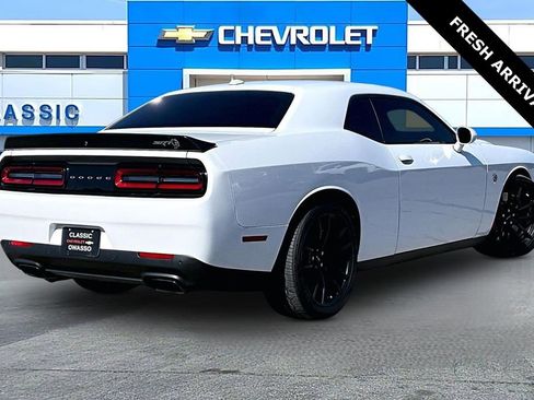 Used 2023 Dodge Challenger SRT Hellcat w/ Driver Convenience Group image 5