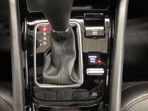 Certified 2024 Jeep Compass Limited w/ Elite Group image 19