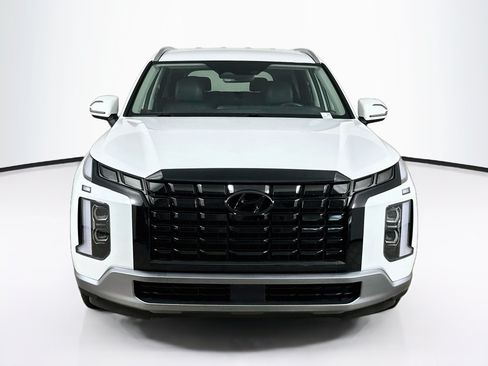 Used 2025 Hyundai Palisade SEL FWD image 2
