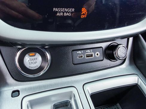 Certified 2020 Nissan Murano S w/ Technology Package AWD/4WD image 17