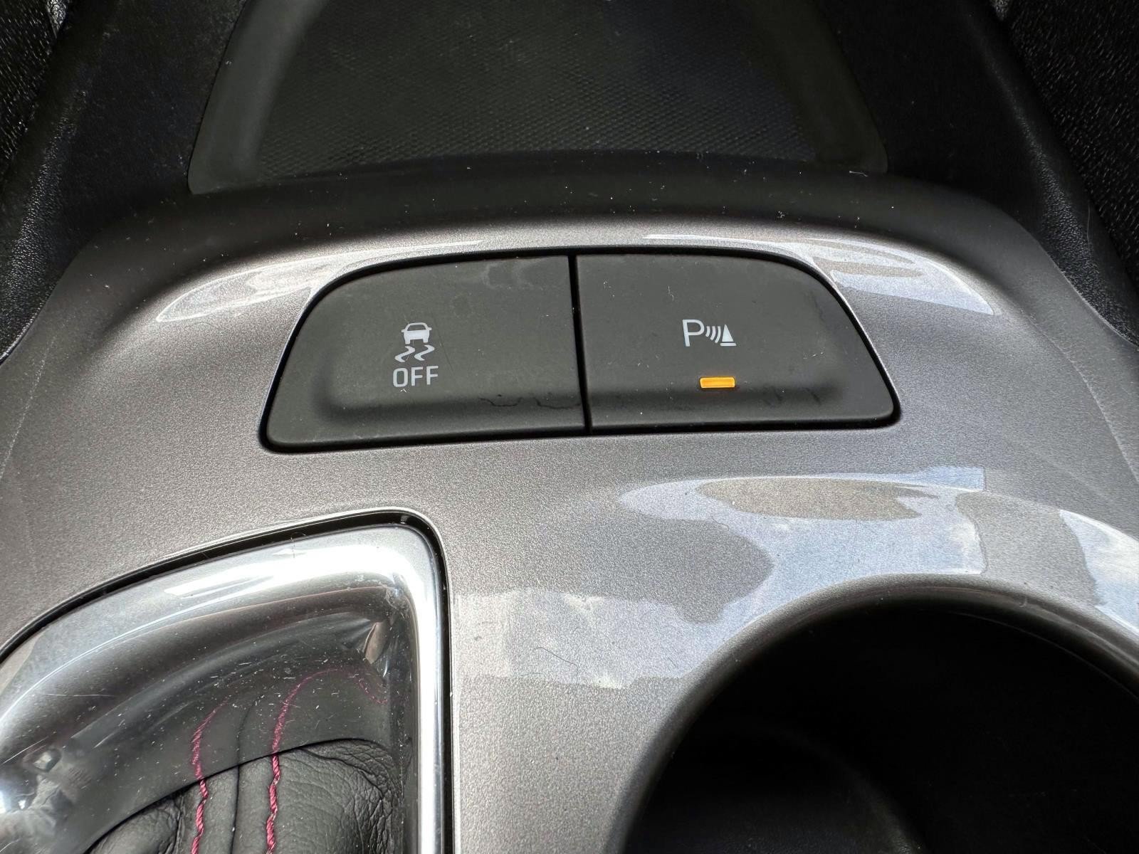 Used 2024 Chevrolet Malibu RS FWD image 24