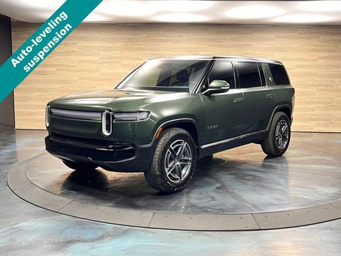 Used 2025 Rivian R1S Adventure image 5