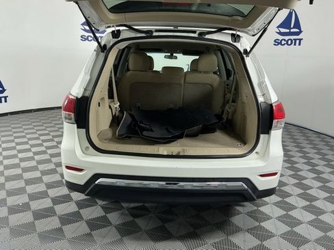 Used 2014 Nissan Pathfinder S image 23