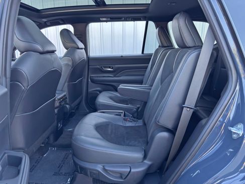 Used 2024 Toyota Grand Highlander AWD Hybrid image 41