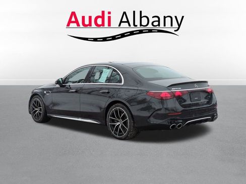 Used 2025 Mercedes-Benz E 53 AMG e 4MATIC Sedan image 4
