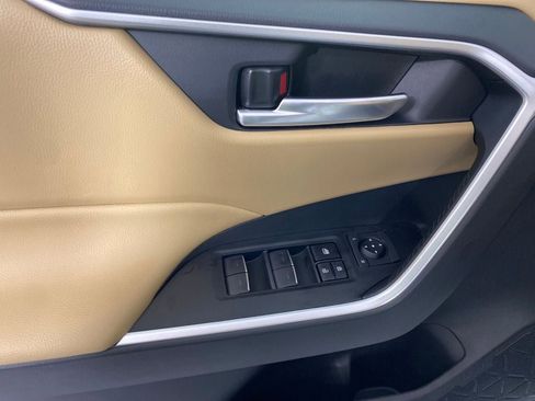 New 2025 Toyota RAV4 XLE w/ Convenience Package image 12