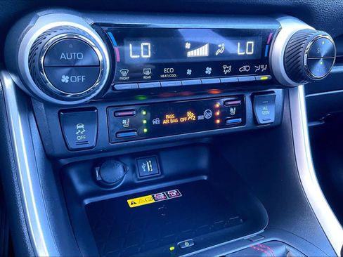 Used 2023 Toyota RAV4 XSE w/ Premium Package AWD/4WD image 36