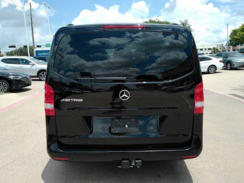 Used 2023 Mercedes-Benz Metris Passenger image 12