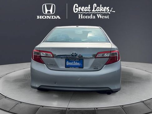 Used 2012 Toyota Camry XLE w/ Convenience Pkg FWD image 4