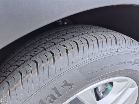 New 2026 Buick Envista Sport Touring w/ Convenience I Package FWD image 17