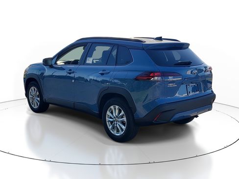 Certified 2026 Toyota Corolla Cross LE image 5