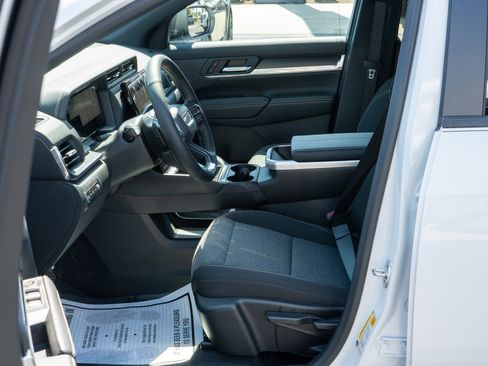 New 2026 GMC Terrain Elevation w/ LPO, Floor Liner Package image 18