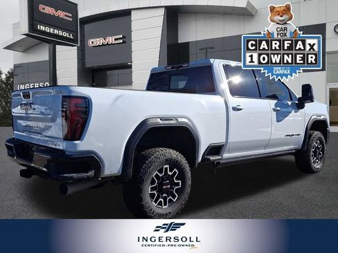 Used 2025 GMC Sierra 2500 AT4X image 9