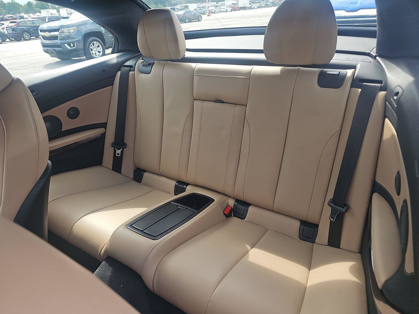 Used 2017 BMW M4 Convertible RWD image 10