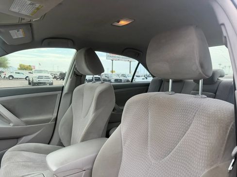 Used 2011 Toyota Camry LE FWD image 20