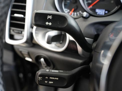 Used 2016 Porsche Cayenne GTS AWD/4WD image 14