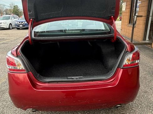 Used 2015 Nissan Altima 2.5 S w/ Power Driver Seat Package FWD image 10