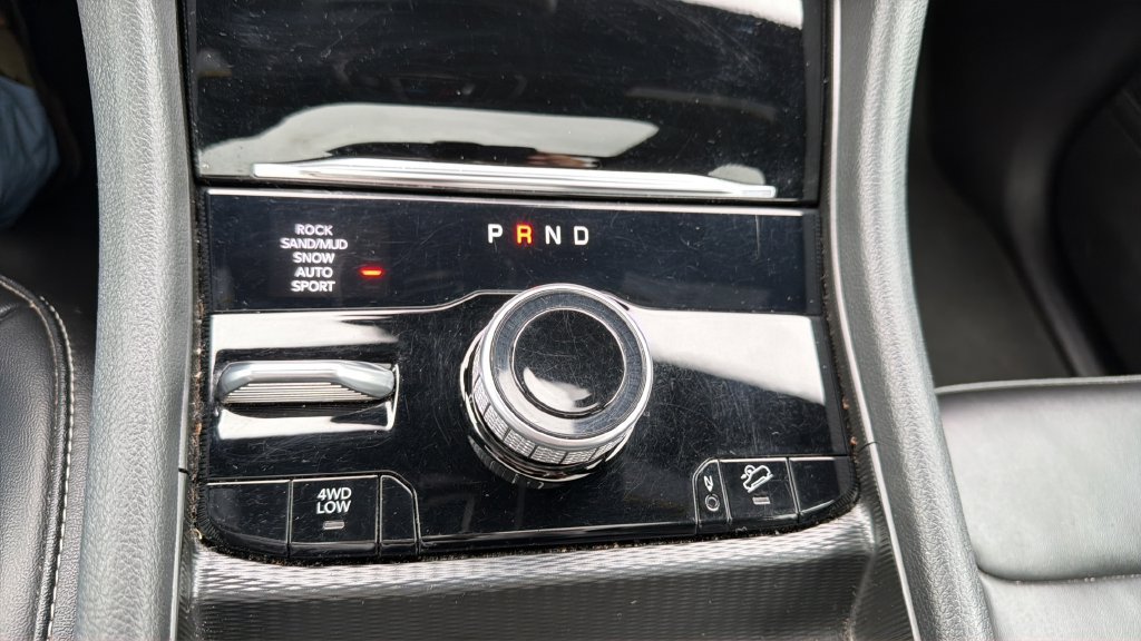 Used 2024 Jeep Grand Cherokee Limited 4xe AWD/4WD image 16