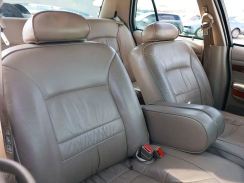 Used 2002 Mercury Grand Marquis LS image 19