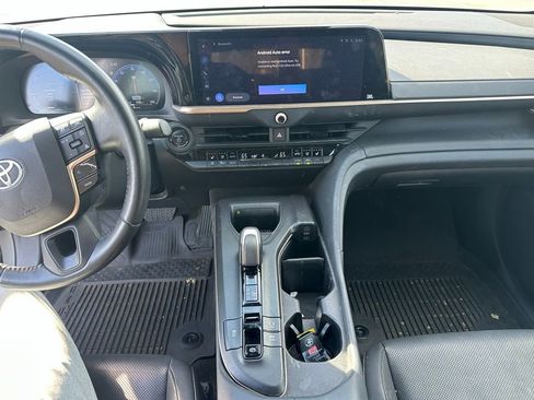 Certified 2023 Toyota Crown Limited w/ Advanced Technology Package image 10