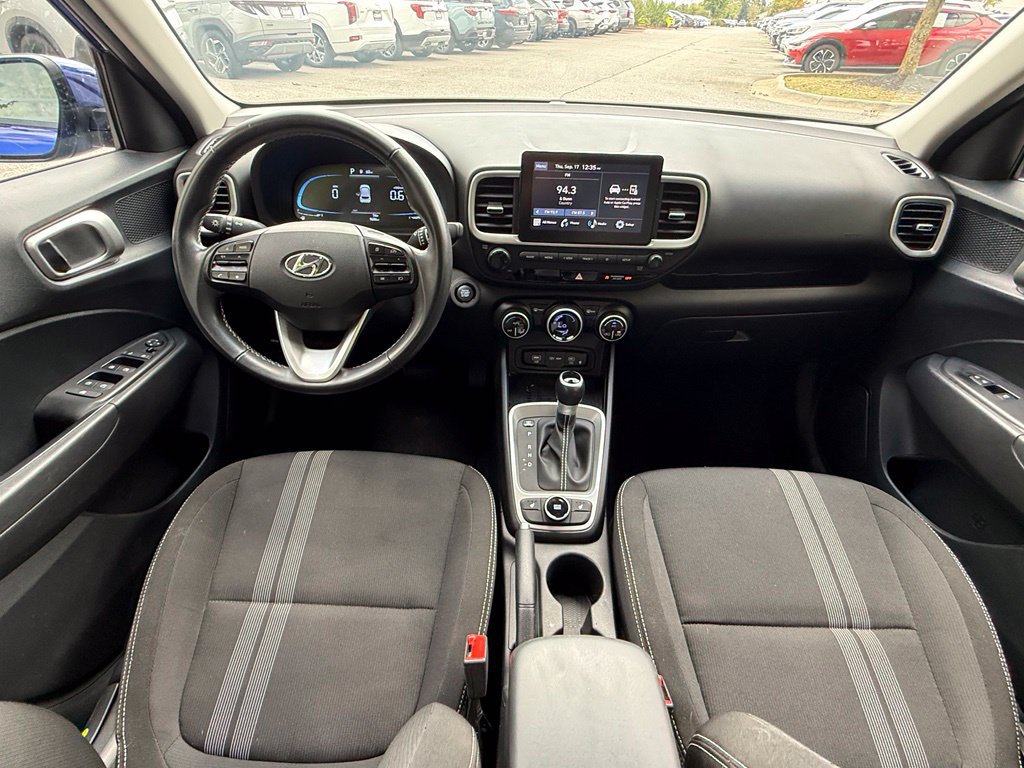 Certified 2026 Hyundai Venue SEL FWD image 31