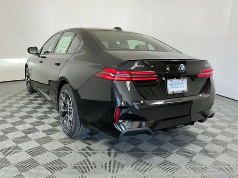 New 2027 BMW 530i xDrive w/ M Sport Package AWD/4WD image 7