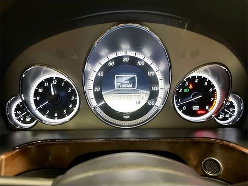 Used 2012 Mercedes-Benz E 350 4MATIC Sedan image 13