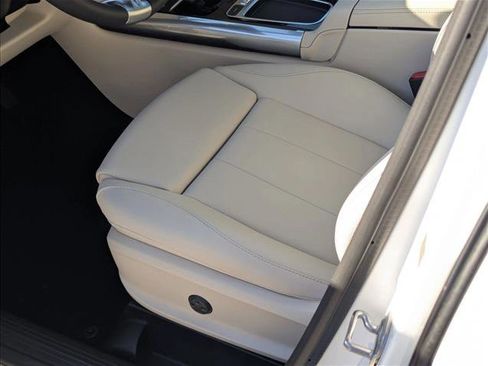 New 2026 Mercedes-Benz GLA 250 image 4