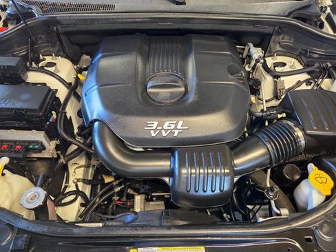 Used 2013 Jeep Grand Cherokee Laredo image 16