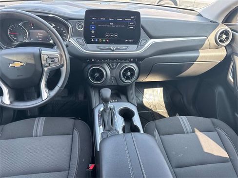 Used 2025 Chevrolet Blazer LT w/ Convenience Package image 21