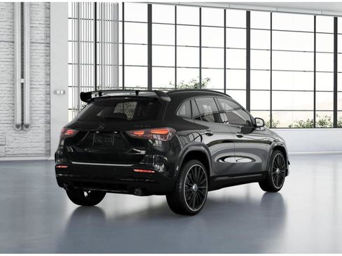 New 2025 Mercedes-Benz GLA 35 AMG 4MATIC image 32