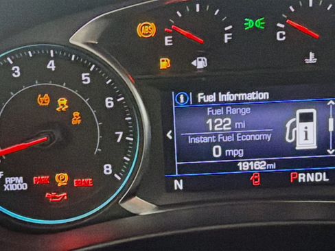 Used 2023 Chevrolet Equinox LT FWD image 19