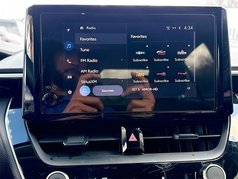 Used 2024 Toyota Corolla LE image 14