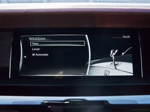 Used 2024 Rolls-Royce Phantom Sedan RWD image 95