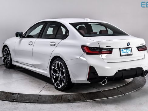 Used 2025 BMW 330i xDrive Sedan w/ M Sport Package image 4