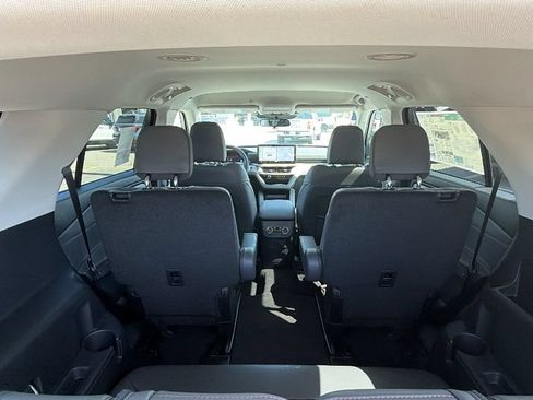 New 2026 Ford Explorer Active w/ Active Comfort Package RWD image 13