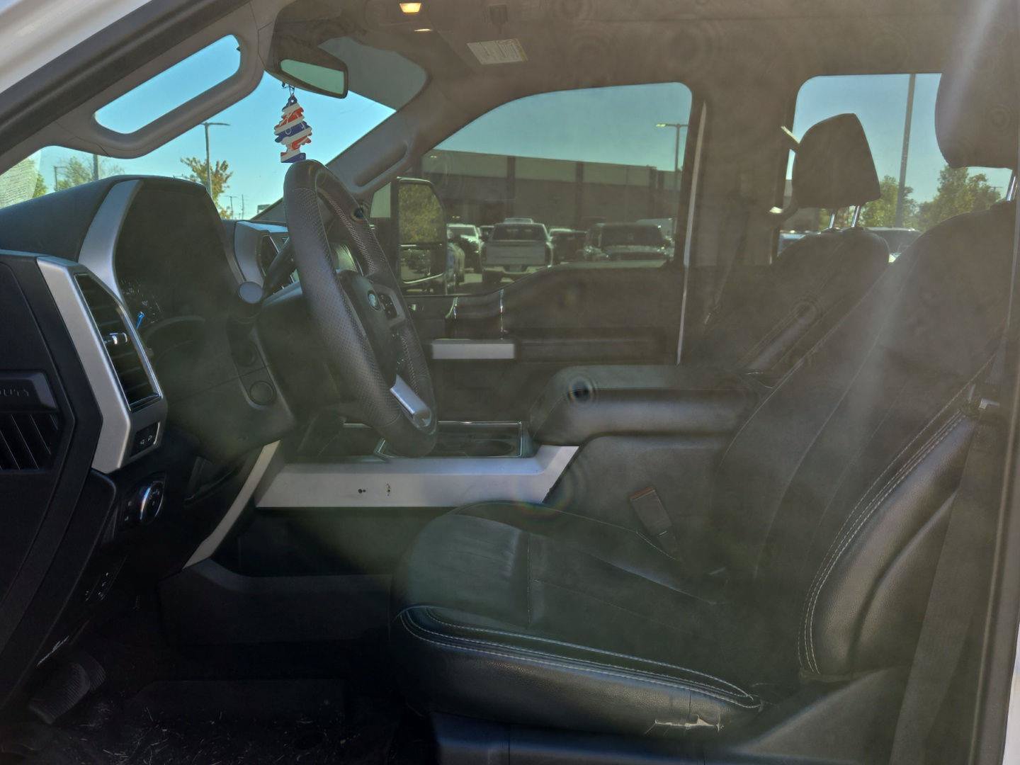 Used 2021 Ford F350 Lariat w/ Lariat Ultimate Package AWD/4WD image 16