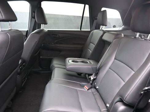 Used 2024 Honda Passport EX-L image 13