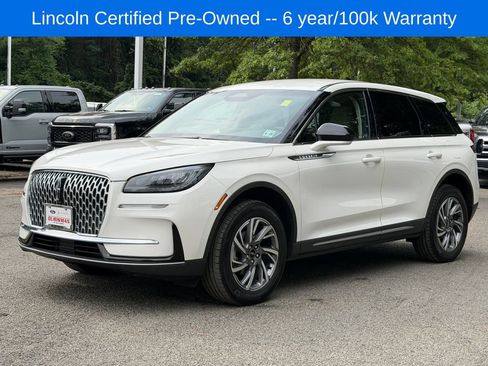 Used 2023 Lincoln Corsair AWD image 2