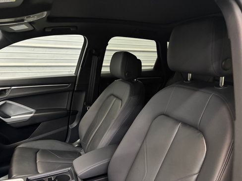 Used 2022 Audi Q3 2.0T Premium Plus image 9