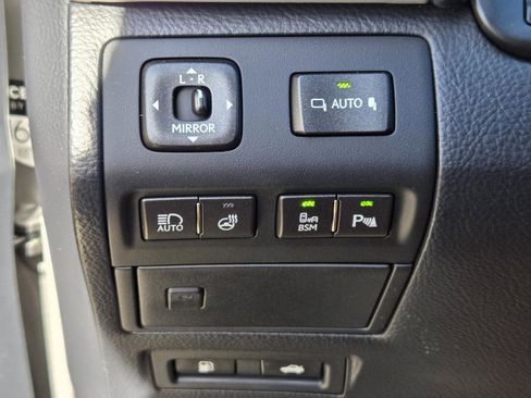 Used 2017 Lexus LS 460 Comfort w/ Comfort Package image 33