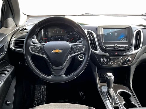 Used 2018 Chevrolet Equinox LT image 5