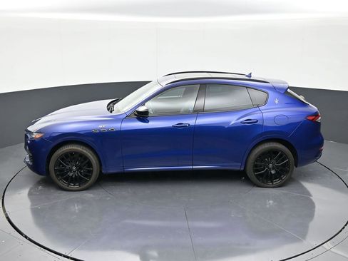 Used 2022 Maserati Levante GT image 13