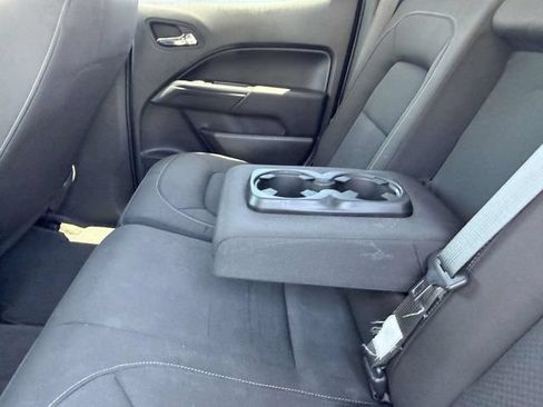 Used 2018 Chevrolet Colorado LT w/ LT Convenience Package AWD/4WD image 17