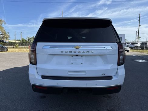 Used 2024 Chevrolet Suburban LT AWD/4WD image 8