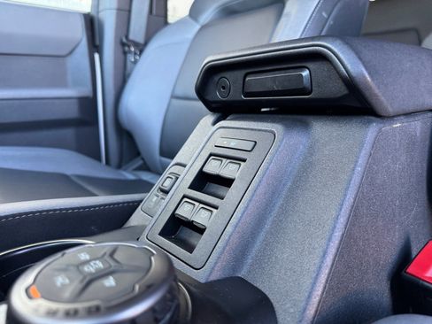 Certified 2022 Ford Bronco Black Diamond image 21