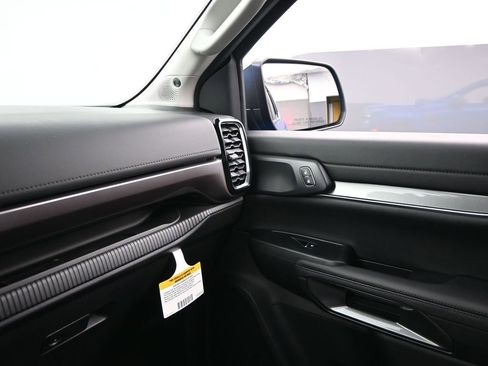 New 2025 Ford Ranger Lariat w/ FX4 Off-Road Package image 27